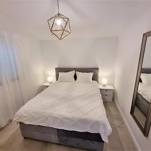 Bagić Apartament Vir